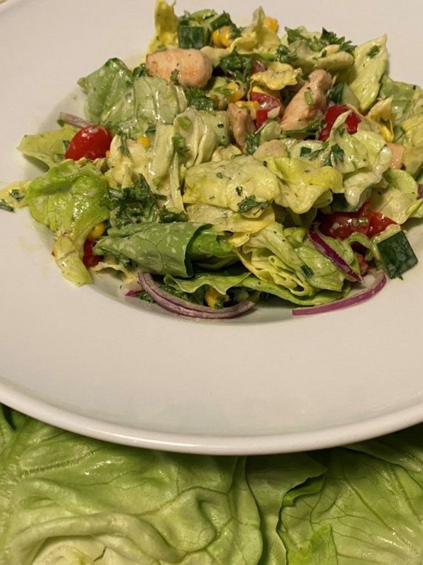 Rezept für einen bunten Salat mit Gemüse